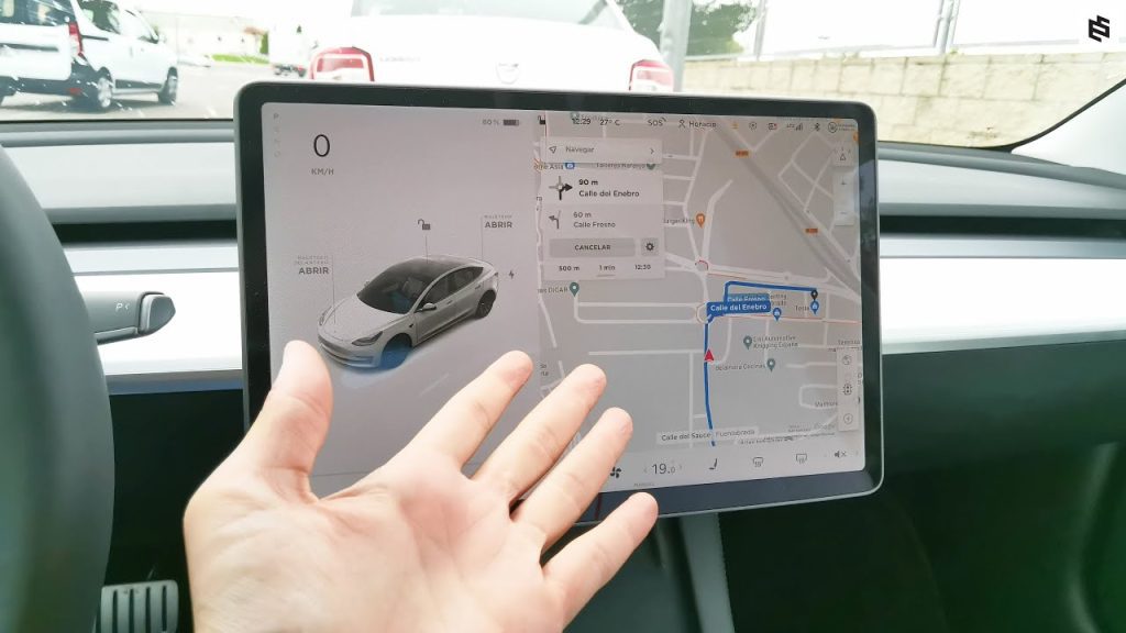 Conectados-con-Tesla-Integracion-Tecnologica-y-Entretenimiento