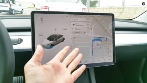 Conectados-con-Tesla-Integracion-Tecnologica-y-Entretenimiento