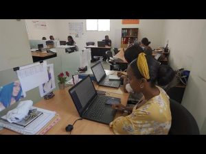 opositar-en-Angola