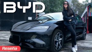 Tesla-Model-3-Elegancia-en-Movimiento-y-Sostenibilidad
