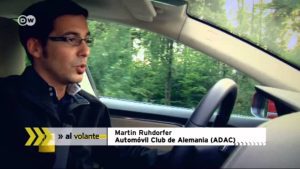 El-Futuro-de-la-Conduccion-Model-S-y-la-Revolucion-Electrica