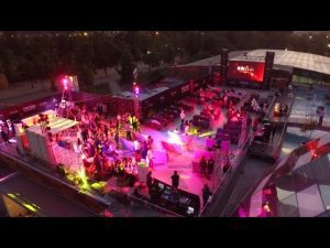 Noche de Películas en el Patio: Cine Bajo las Estrellas