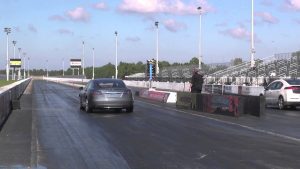 Model S y la Competencia en el Circuito: Desafiando Límites