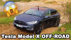 Conducción Off-Road con Estilo: Aventuras del Model X