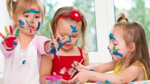 Cómo elegir una ciudad con acceso a actividades extracurriculares para tus hijos