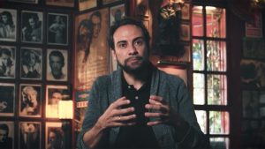 qué desafíos enfrenta la transmisión cultural en Cómo los mercados tradicionales reflejan la cultura cotidiana